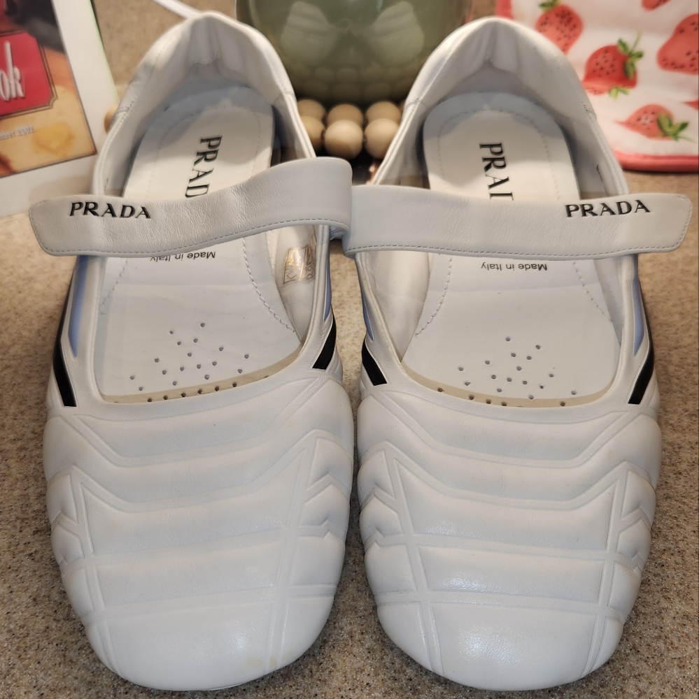 Prada Quilted Leather Comfort Sneakers Flat Women's Rare